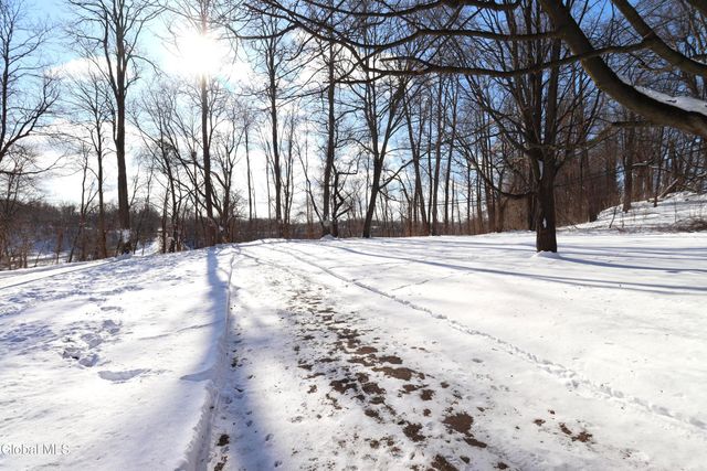 107 Putnam Road, Rotterdam, NY 12306