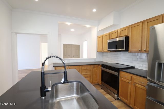 107 Putnam Road, Rotterdam, NY 12306