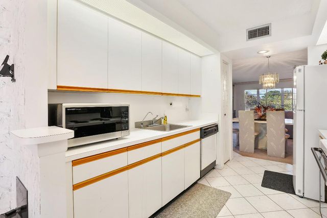 1606 Abaco Drive E3, Coconut Creek, FL 33066