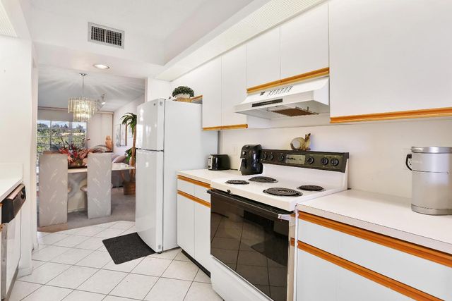 1606 Abaco Drive E3, Coconut Creek, FL 33066