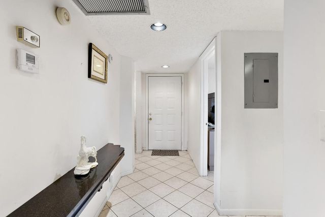 1606 Abaco Drive E3, Coconut Creek, FL 33066