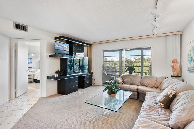 1606 Abaco Drive E3, Coconut Creek, FL 33066