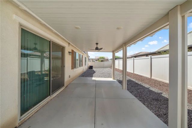 786 Green Court, Perris, CA 92571