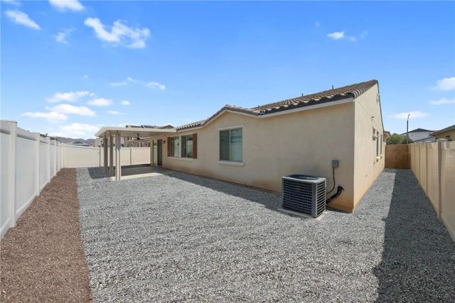 786 Green Court, Perris, CA 92571