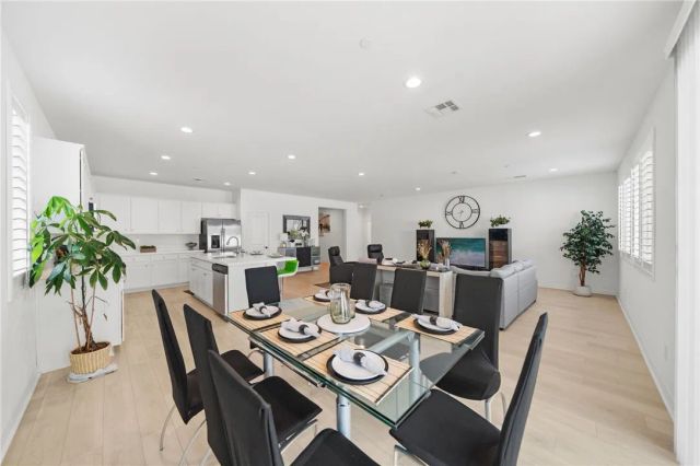 786 Green Court, Perris, CA 92571