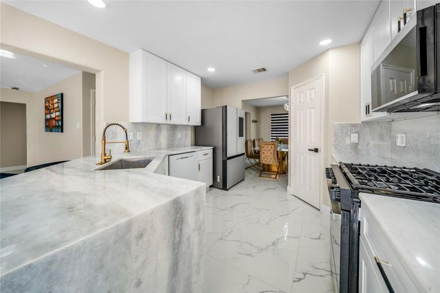 24503 Stone Falcon Lane, Katy, TX 77494