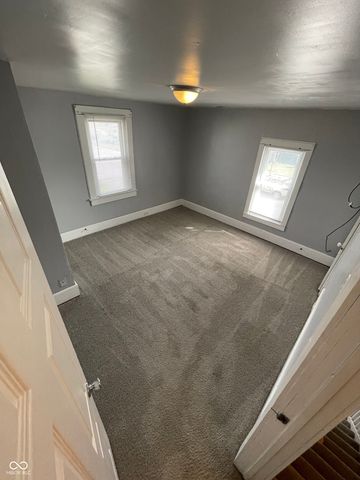 93 S 5th Avenue, Beech Grove, IN 46107