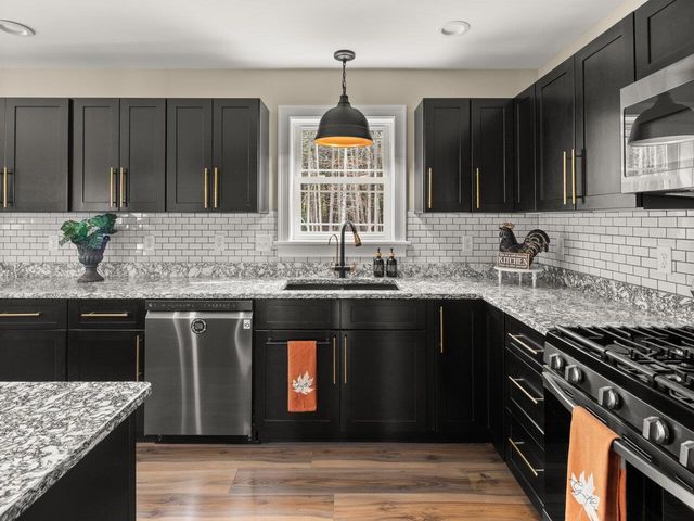 74 Jean Lane, St. Albans Town, VT 05478