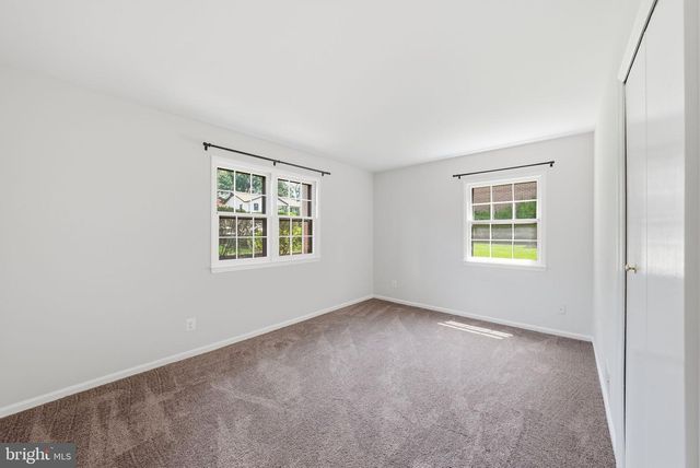 8640 GATESHEAD RD, Alexandria, VA 22309