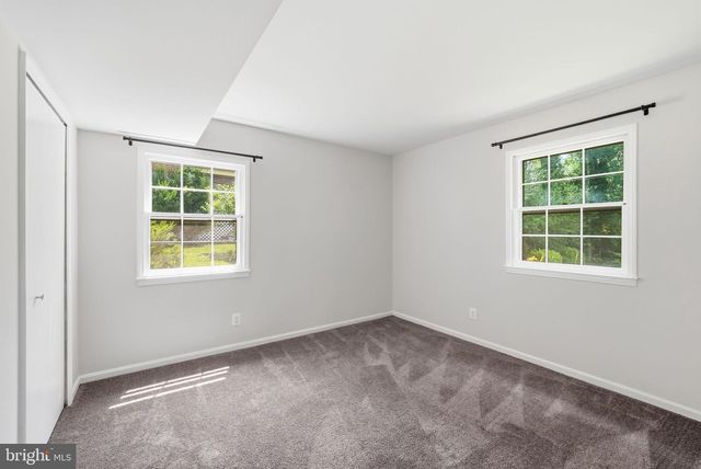 8640 GATESHEAD RD, Alexandria, VA 22309