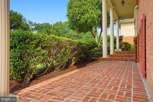 8640 GATESHEAD RD, Alexandria, VA 22309