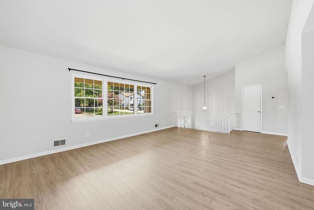 8640 GATESHEAD RD, Alexandria, VA 22309