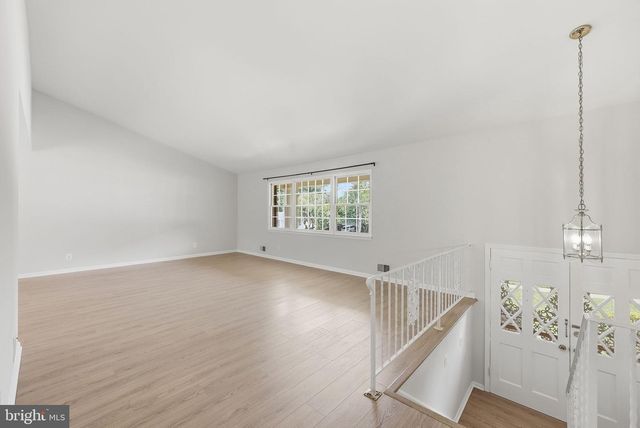 8640 GATESHEAD RD, Alexandria, VA 22309
