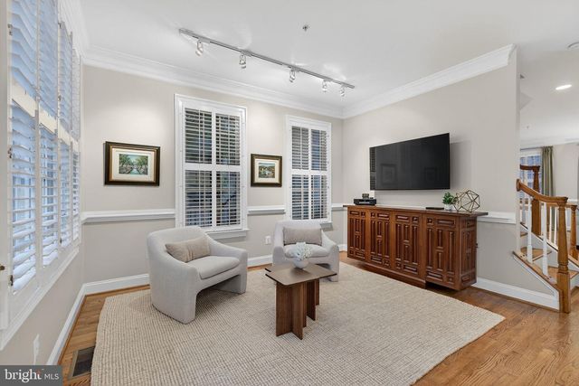 16 WHARF ST, Alexandria, VA 22314