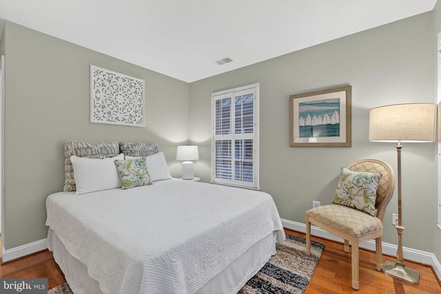 16 WHARF ST, Alexandria, VA 22314