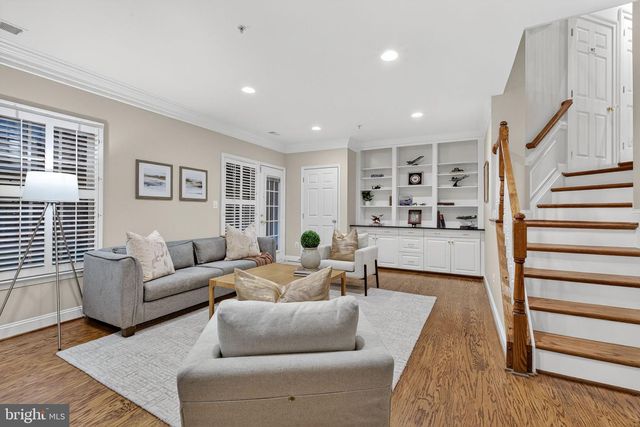 16 WHARF ST, Alexandria, VA 22314