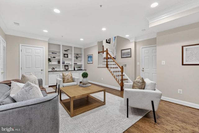 16 WHARF ST, Alexandria, VA 22314