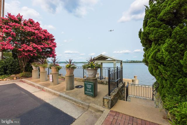 16 WHARF ST, Alexandria, VA 22314