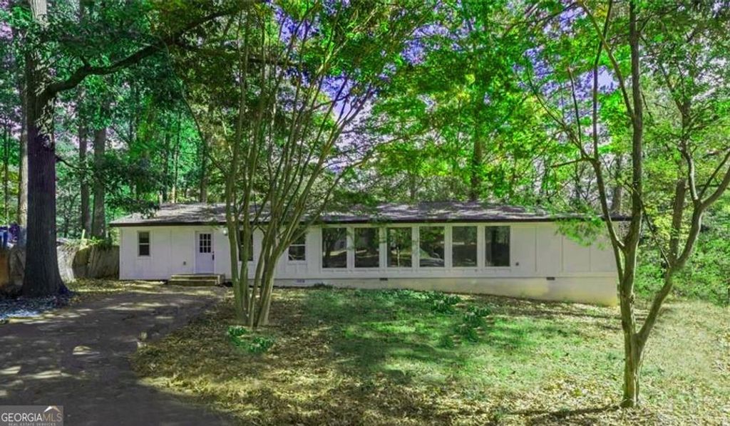 5928 Dogwood Drive SE, Acworth, GA 30102