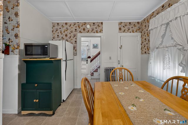 17 Borodell Place, New London, CT 06320