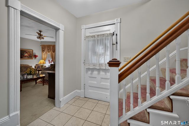 17 Borodell Place, New London, CT 06320
