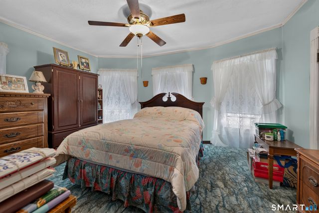 17 Borodell Place, New London, CT 06320