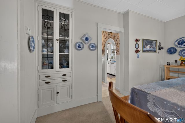 17 Borodell Place, New London, CT 06320