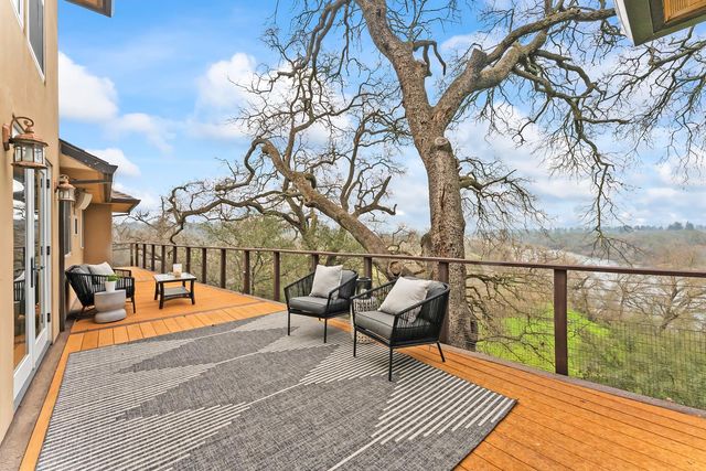 8218 Finisterre Ct, Fair Oaks, CA 95628