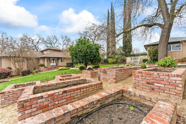 8218 Finisterre Ct, Fair Oaks, CA 95628