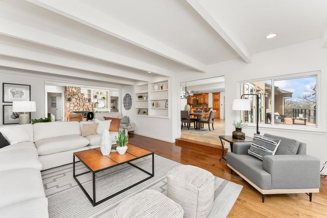 8218 Finisterre Ct, Fair Oaks, CA 95628