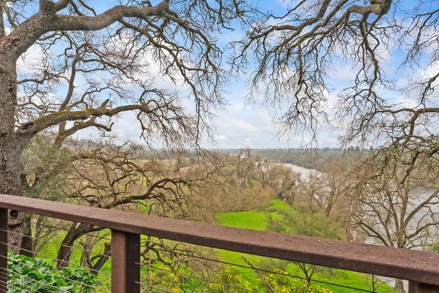 8218 Finisterre Ct, Fair Oaks, CA 95628