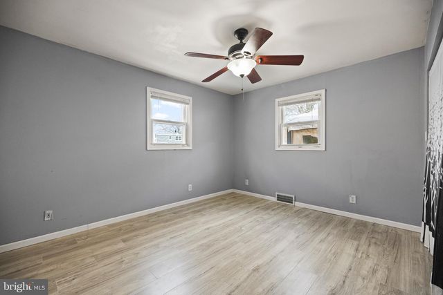 431 INDEPENDENCE DR, Burlington, NJ 08016