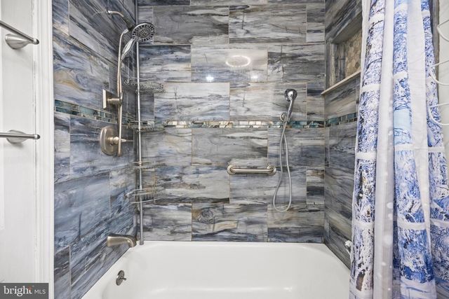 431 INDEPENDENCE DR, Burlington, NJ 08016