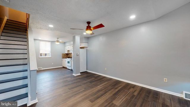 652 N 36TH ST, Philadelphia, PA 19104