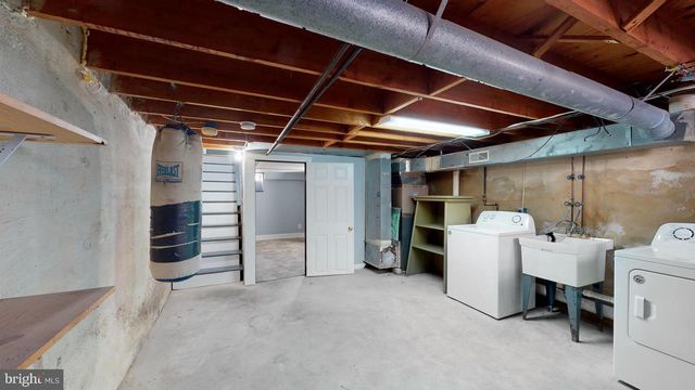 652 N 36TH ST, Philadelphia, PA 19104