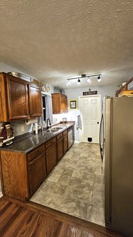 7528 Hoods Branch Rd, Springfield, TN 37172