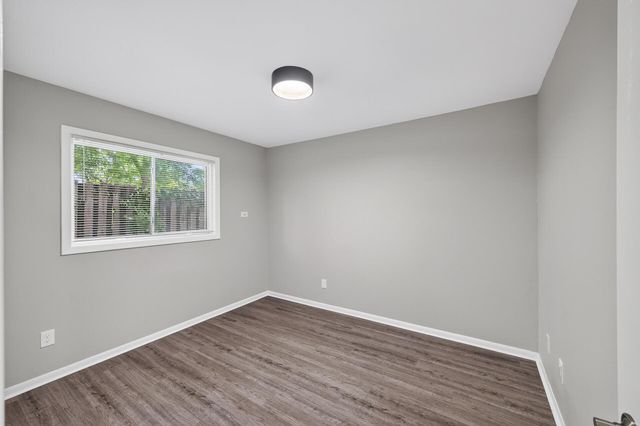 924 9th Avenue SE, Minneapolis, MN 55414