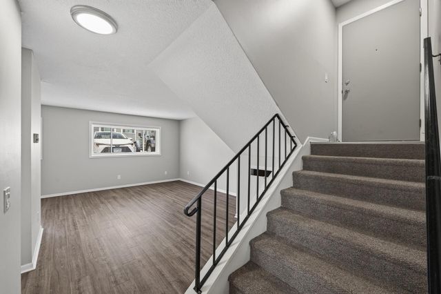 924 9th Avenue SE, Minneapolis, MN 55414