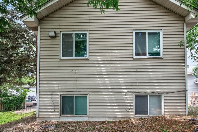 924 9th Avenue SE, Minneapolis, MN 55414
