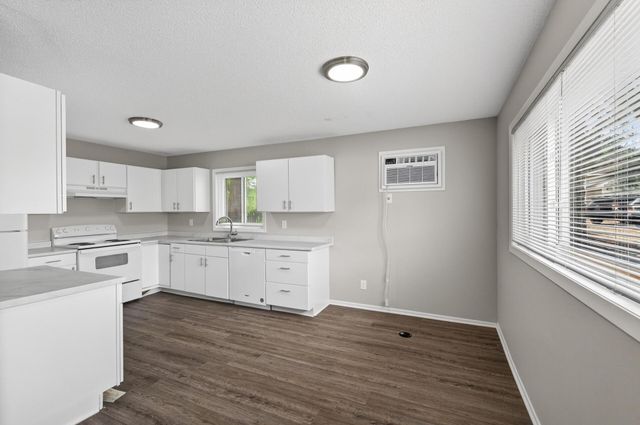 924 9th Avenue SE, Minneapolis, MN 55414