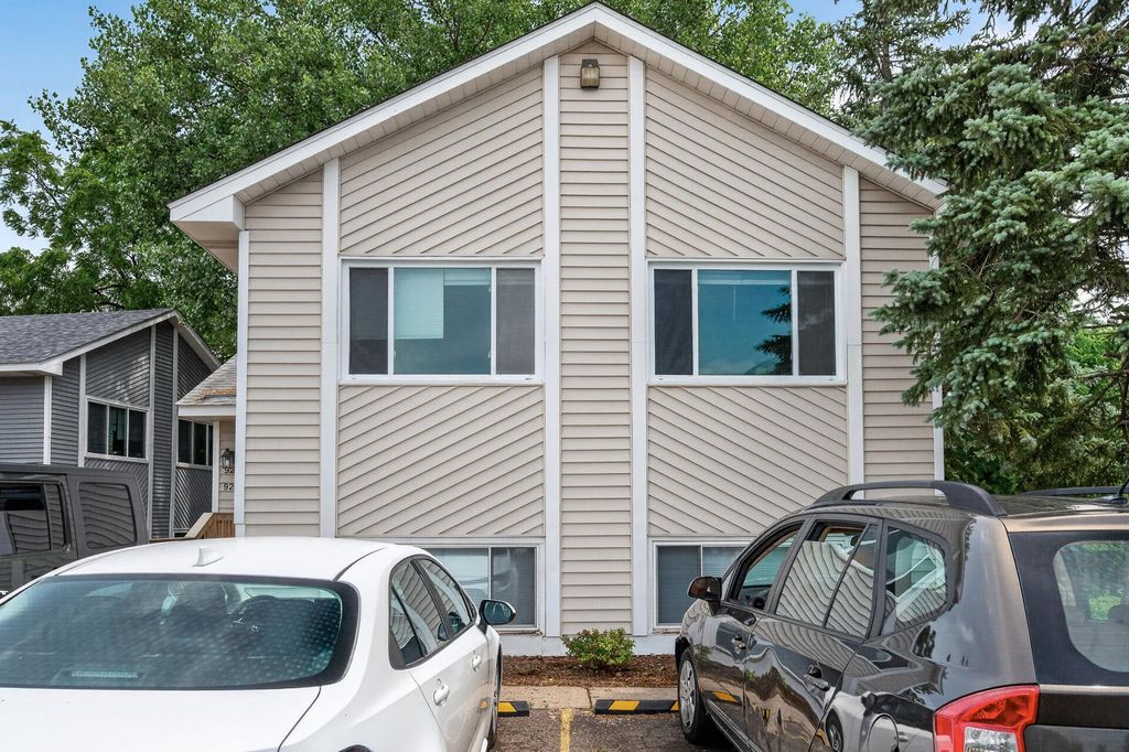 924 9th Avenue SE, Minneapolis, MN 55414