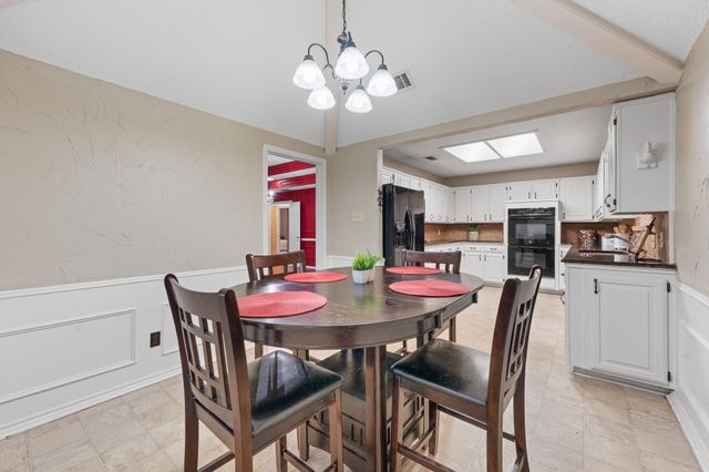 314 Clay Lane, Red Oak, TX 75154