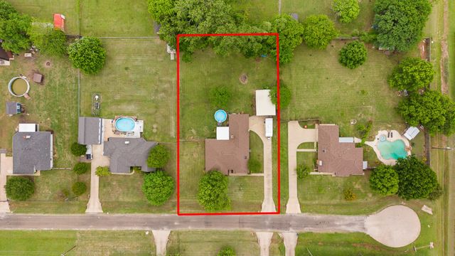 314 Clay Lane, Red Oak, TX 75154
