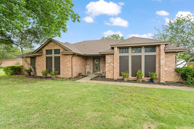 314 Clay Lane, Red Oak, TX 75154