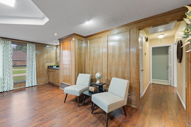 314 Clay Lane, Red Oak, TX 75154