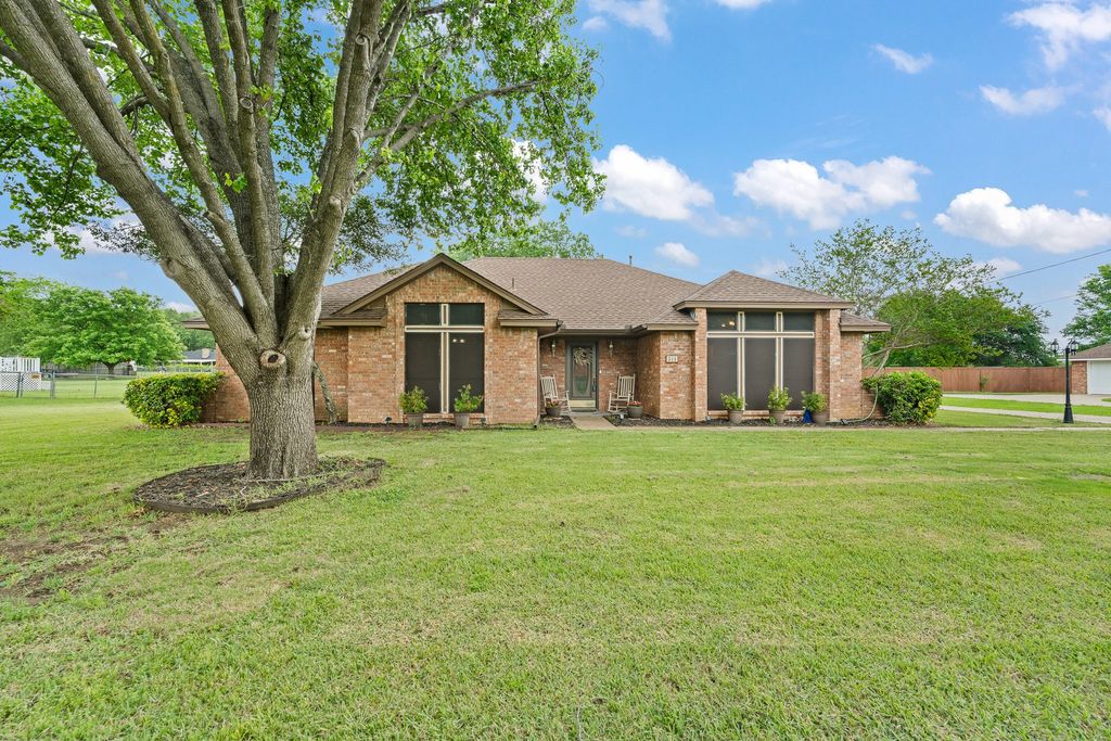 314 Clay Lane, Red Oak, TX 75154