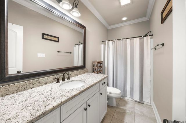 3240 Meadow Grove Ave, Zachary, LA 70791