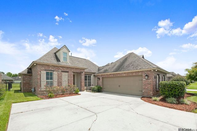 3240 Meadow Grove Ave, Zachary, LA 70791