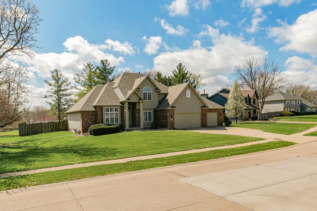 3475 Lundy Lane, Bettendorf, IA 52722