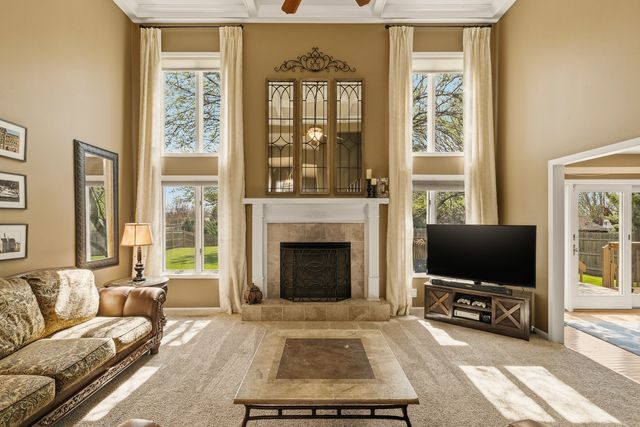 3475 Lundy Lane, Bettendorf, IA 52722